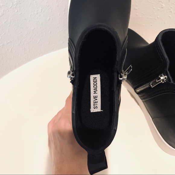 Steve Madden Wedgie RB Waterproof Bootie/10/NEW - Picture 13 of 14